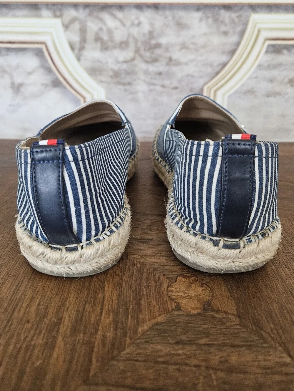Tommy Hilfiger Women's Blue White Striped Espadrille Flats Slip On Shoes 7.5 M - Picture 7 of 14